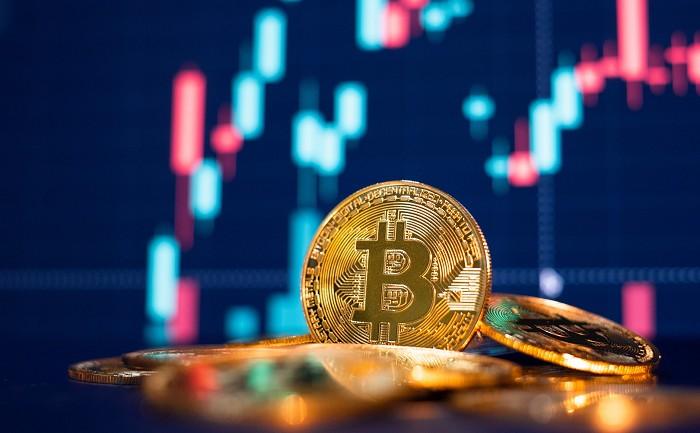 Bitcoin tumbles as global markets face headwinds – Crypto Roundup, January 10, 2022