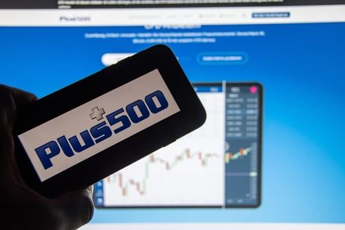 Plus500 says performance beats market consensus amid diversification